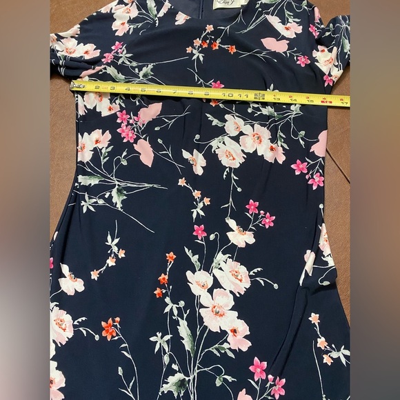 Eliza J Navy Blue Print Dress with Ruffle Hem size 4 - Picture 7 of 7